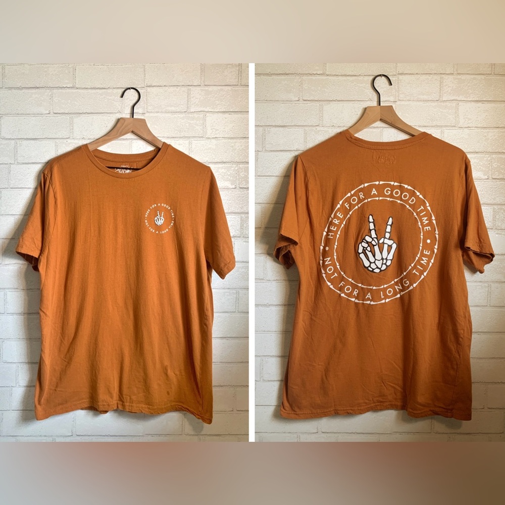 Eighty Eight Women’s Rust Orange Skeleton Short Sleeve Graphic Tee L-XL